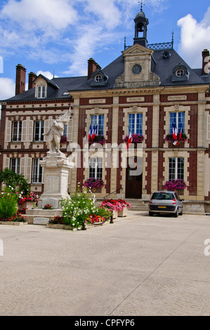 Les Andelys,Seine,centre ville,Mairie,Église,'Plus Beaux Village' Normandie,France Banque D'Images