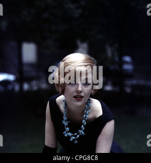 Mode, années 1960, coiffure, femme aux cheveux blonds, portrait, , droits-supplémentaires-Clearences-non disponible Banque D'Images