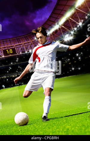 Soccer ou de football player sur le terrain Banque D'Images