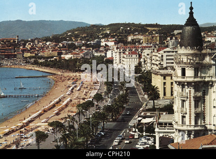 Géographie / Voyage, France, Cannes, vues sur la ville, vue sur la promenade et la plage, début des années 1970, , droits-supplémentaires-Clearences-non disponible Banque D'Images