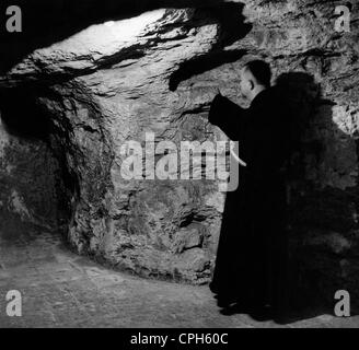 Géographie / Voyage, Israël, Nazareth, Basilique de l'Annonciation, vue intérieure, grotte, années 1950, droits additionnels-Clearences-non disponible Banque D'Images