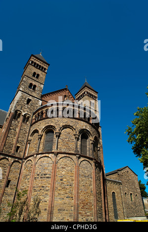 Servaasbasiliek 'int' (St. Basilique Saint-servais) vue depuis la place Vrijthof ', Maastricht, Limbourg, Pays-Bas, l'Europe. Banque D'Images