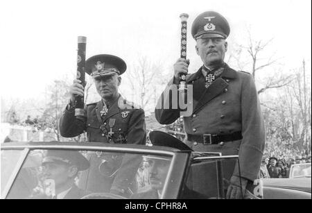 Général, le maréchal Wilhelm Keitel et Premier ministre roumain Ion Antonescu à la fête du saint pour le Roi Michel Banque D'Images