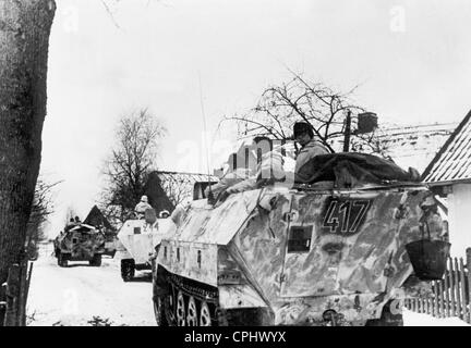 Véhicule de transport de troupes allemandes sur le front de l'Est, 1945 Banque D'Images