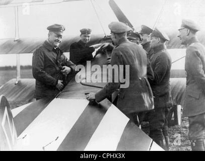 Manfred von Richthofen avec les officiers, 1917 Banque D'Images