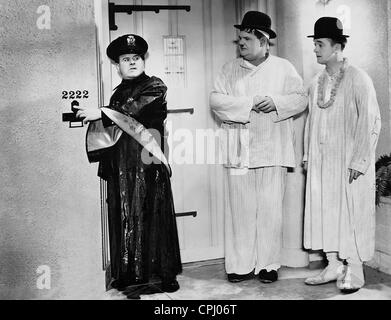 Oliver Hardy et Stan Laurel dans 'Sons du désert', 1933 Banque D'Images