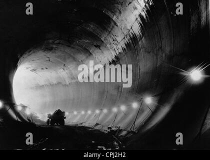 Les véhicules de construction pendant les travaux de construction sur le Barrage Hoover, 1932 Banque D'Images