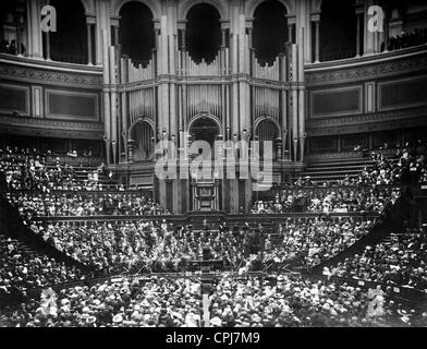 Vue de l'intérieur du Royal Albert Hall de Londres, 1914 Banque D'Images