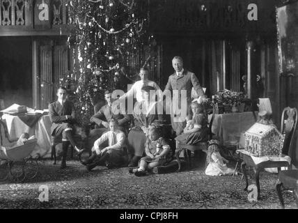 Noël à la famille du prince héritier Guillaume, sa femme Cecilie et leurs enfants, 1924 Banque D'Images