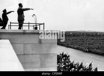 Adolf Hitler et Robert Ley à la convention du parti, 1935 Banque D'Images