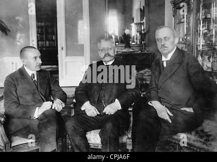 Karl Helfferich, Paul von Hindenburg et Erich Ludendorff, 1919 Banque D'Images