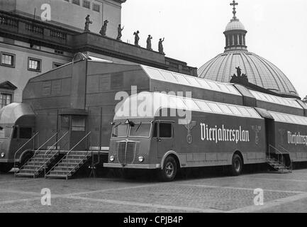 Exposition sur les roues du plan de quatre ans, 1938 Banque D'Images