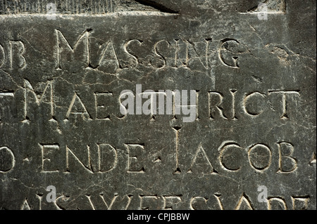 Détail sculpté d'une plaque, Sint Matthias Kerk (l'église Saint Matthieu), Maastricht, Limbourg, Pays-Bas, l'Europe. Banque D'Images