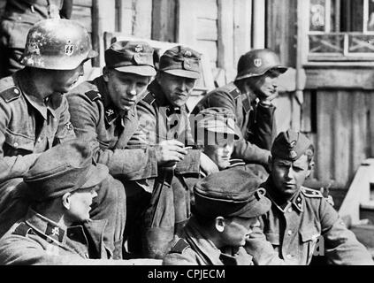 Soldats norvégiens de la Waffen-SS sur le front de l'Est, 1942 Banque D'Images