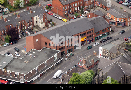 Vue aérienne de petites boutiques à Headingley, où voie nord répond à l'Otley Road Banque D'Images