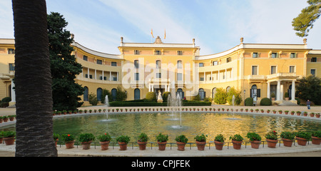 Barcelone, Espagne - Décembre 2011 : Palau de Pedralbes. Banque D'Images