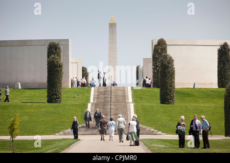 Une vue des principaux monument au National Memorial Arboretum à Alrewas, Staffordshire, Royaume-Uni. Banque D'Images