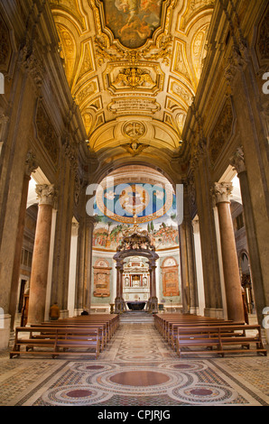 Rome - l'église Santa Croce in Gerusalemme. Fresque de l'abside par Antoniazzo Romano (1430-1510) et Marco Palmezzano (1460-1539) Banque D'Images