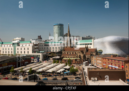 Le centre-ville de Birmingham, Rotunda, Saint Martin's, Selfridges building et Rag marché. Banque D'Images