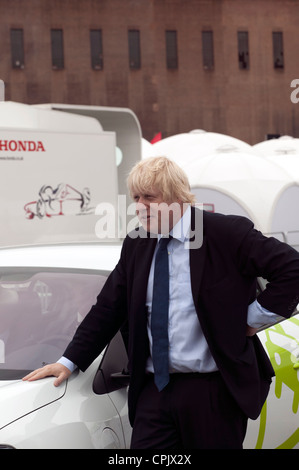Boris Johnson préside à l'ouverture d'ecovelocity, Britains premier festival automobile à faible teneur en carbone à Battersea Power Station 2011 Banque D'Images