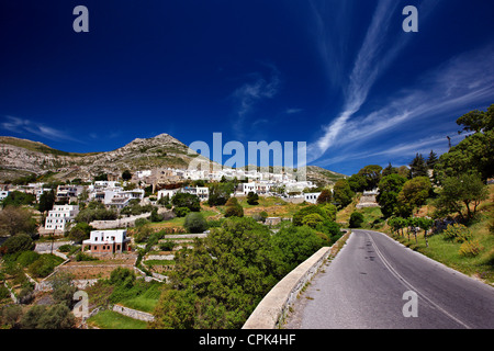 Apiranthos (ou 'Apeiranthos') village, l'un des plus beaux villages de montagne de l'île de Naxos, Cyclades, en Grèce. Banque D'Images