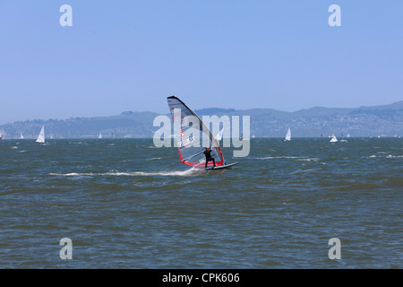 Planche sur l'eau - San Francisco, California USA Banque D'Images