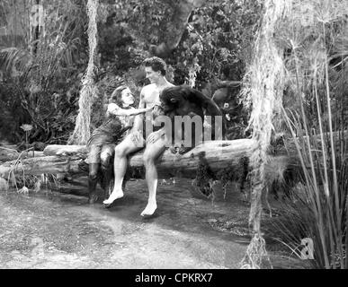 Glenn Morris et Eleanor Holm dans 'Tarzan's Revenge', 1938 Banque D'Images