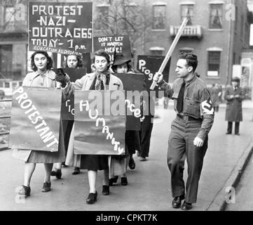 Manifestation à l'Université de New York contre la politique antisémite en Allemagne, 1938 Banque D'Images