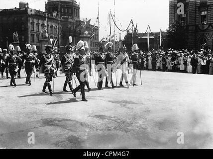 Le kaiser Guillaume II sur le chemin de la lecture de la proclamation, 1913 Banque D'Images