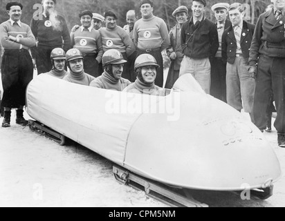 Le bobsleigh français "Champagne" Coq-Tail aux jeux olympiques de Garmisch-Partenkirchen, 1936 Banque D'Images
