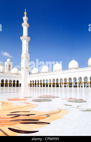 La Mosquée Sheikh Zayed à Abu Dhabi, Émirats Arabes Unis Banque D'Images