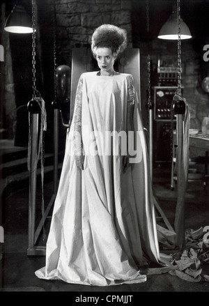 Mariée de Frankenstein année: 1935 Etats-Unis Directeur : James Whale Elsa Lanchester Banque D'Images