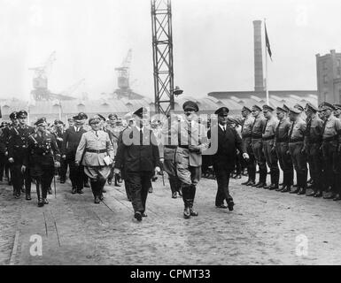 Adolf Hitler, Rudolf Blohm, Sepp Dietrich, Robert Ley lors du lancement du Wilhelm Gustloff, 1937 Banque D'Images