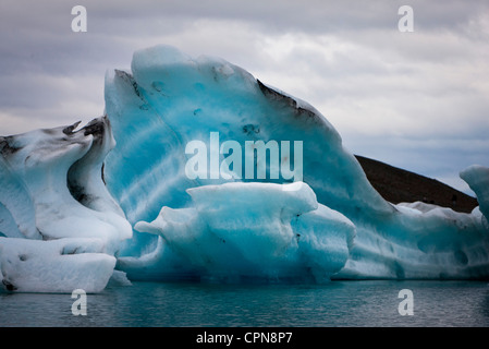 Iceberg in Jokulsarlon glacial lagoon, Iceland Banque D'Images