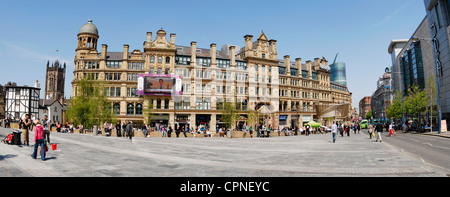 Panorama du triangle dans le centre de Machester, une région qui a été reconstruit après avoir été dévasté par une bombe de l'IRA. Banque D'Images