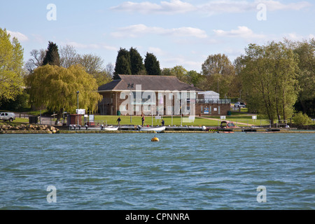 Fishing Lodge, Grafham Water Reservoir, Cambridgeshire, East Anglia, Angleterre, Royaume-Uni. Banque D'Images