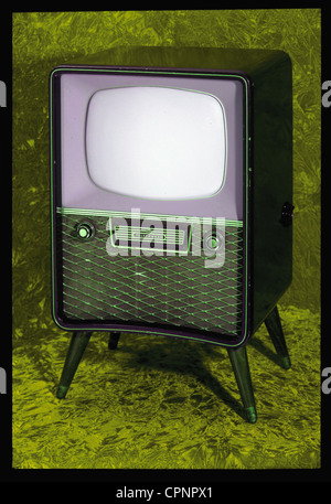 Broadcast, télévision, téléviseur, appareil autonome Telefunken FE 12/43 St, tube d'image de 43 centimètres, monochrome, châssis: Bois exotiques ultra-brillant poli, 1956, droits supplémentaires-Clearences-non disponible Banque D'Images