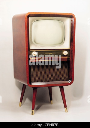 Broadcast, télévision, ensemble de télévision appareil autonome Iris Brockenblick, avec tube d'image de 43 centimètres, fabriqué par: VEB Fernsehgeraetewerk Stassfurt, Allemagne de l'est, 1959, droits additionnels-Clearences-non disponible Banque D'Images