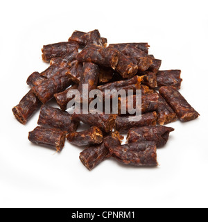 South African épicé Peri peri drywors (saucisson séché) isolated on a white background studio. Banque D'Images