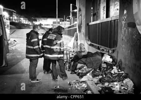 SERVICE D'URGENCE MÉDICAL SOCIAL Banque D'Images