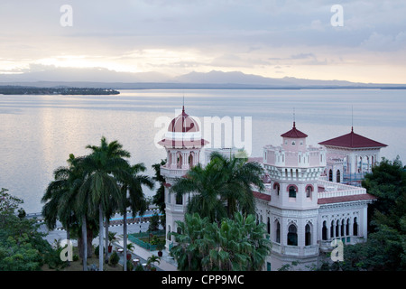 Lever du soleil à Palacio de Valle, Punta Gorda, Cienfuegos, Cuba Banque D'Images