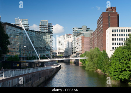 Le Lowry Hotel situé sur les rives de la rivière Irwell, à la frontière de Manchester et de Salford. Banque D'Images