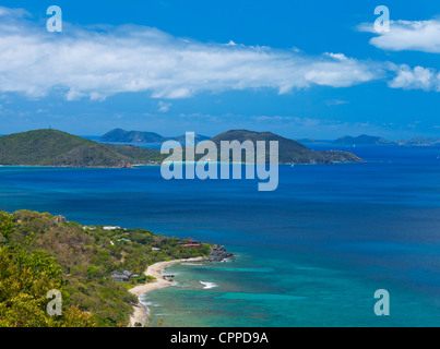 Virgin Gorda, îles Vierges britanniques, les Caraïbes voir de Tortola à travers le Sir Francis Drake Channel Banque D'Images