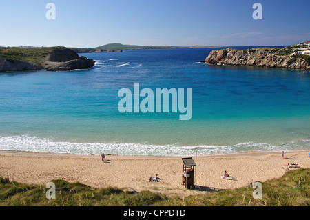 Vue sur la plage et la baie, Arenal d'en Castell, Minorque, Iles Baléares, Espagne Banque D'Images
