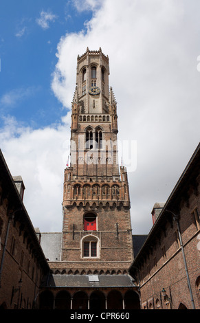 Vue de la cour intérieure de la tour Belfort, Place du marché, Bruges, Belgique Banque D'Images