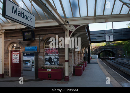 La gare de Matlock, Matlock, Derbyshire, Peak District, England, UK Banque D'Images