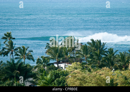 Surf à la baie de Hanalei, Kauai, Hawaii Banque D'Images