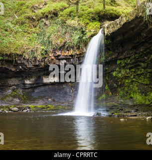 Sgwd Gwladus chute près de Pontneddfechan dans le sud du Pays de Galles Banque D'Images