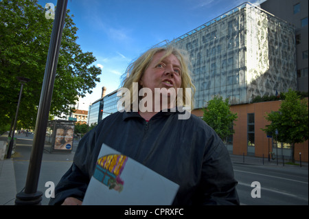 Un après-midi de la journée Maraude sociale avec les premiers secours, l'aide de l'extrêmement précaire avec les intervenants le Samusocial. Tarialyn vivre Banque D'Images