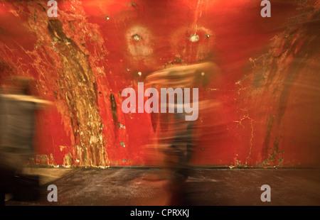 Auber est rouge, l'ancien et du corridor de l'ofAuber picturale colorée RER (métro) à Paris Banque D'Images